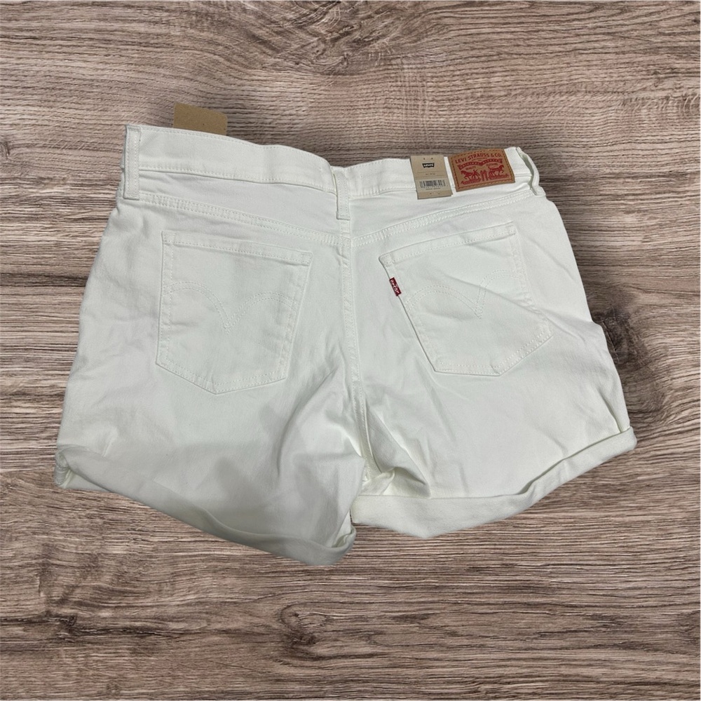 Levi's White Jean Shorts Classic Denim Style - Picture 2 of 3